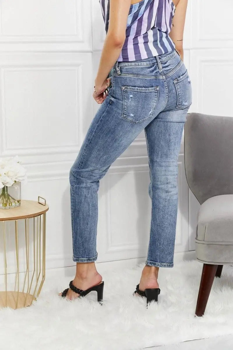 Kancan Full Size Amara High Rise Slim Straight Jeans - Sleekdenim.com