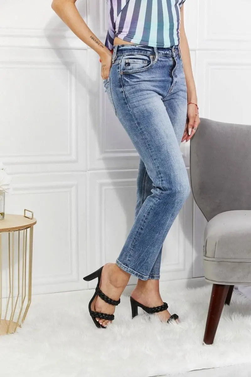 Kancan Full Size Amara High Rise Slim Straight Jeans - Sleekdenim.com