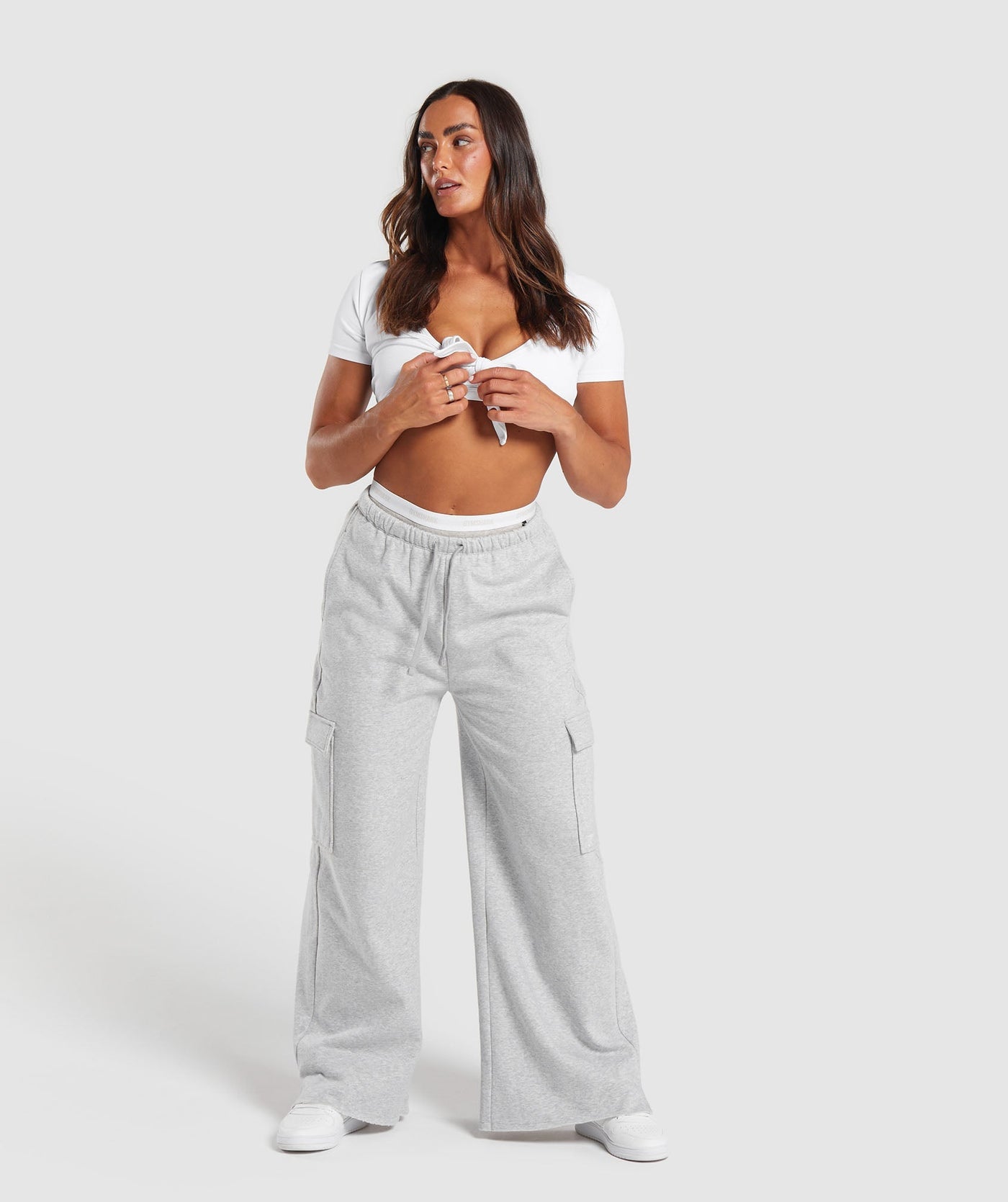 Womens Cargo Sweatpants Wide Leg Fleece Sweatpants Baggy Cargo Joggers with Pockets High Waisted Sweat Cargo Pants