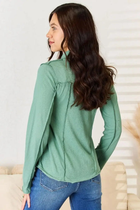 POL Exposed Seam Long Sleeve Knit Top - Sleekdenim.com