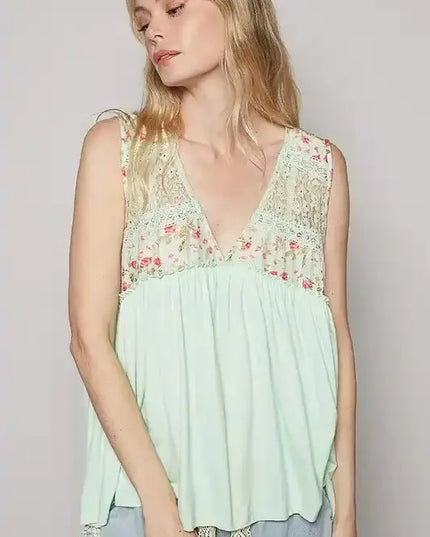 POL Lace Detail Frill Floral V-Neck Sleeveless Top - Sleekdenim.com