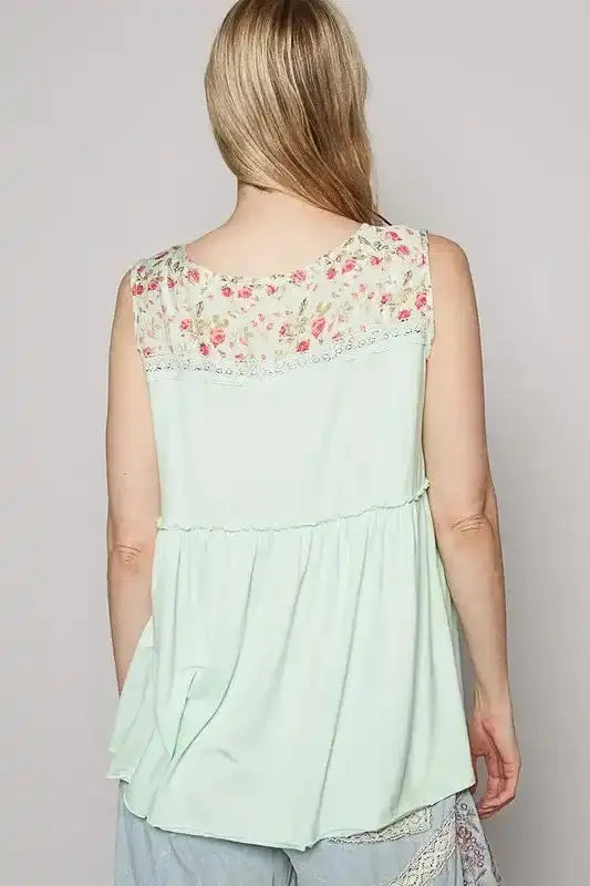 POL Lace Detail Frill Floral V-Neck Sleeveless Top - Sleekdenim.com
