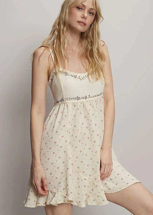 POL Ruffled Hem Floral Print Cami Mini Dress - Sleekdenim.com