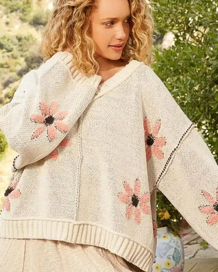 POL V-Neck Floral Pattern Chenille Sweater - Sleekdenim.com