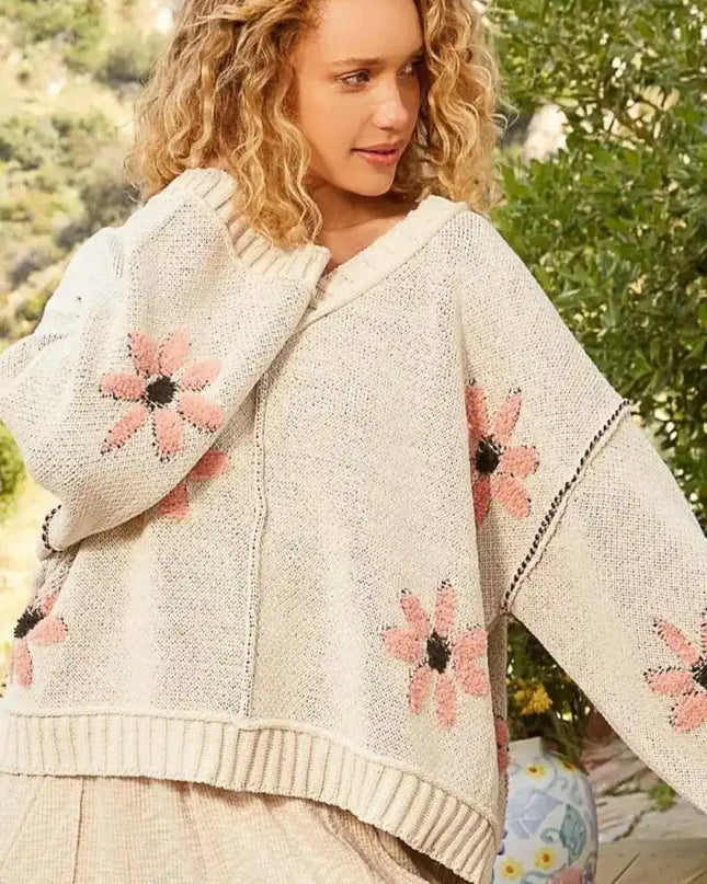 POL V-Neck Floral Pattern Chenille Sweater - Sleekdenim.com