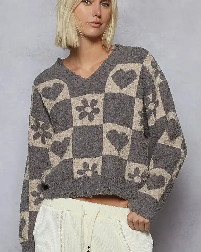POL V-Neck Heart Pattern Checkered Sweater - Sleekdenim.com