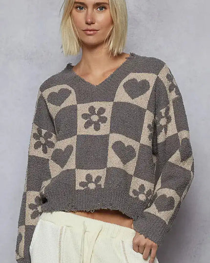 POL V-Neck Heart Pattern Checkered Sweater - Sleekdenim.com