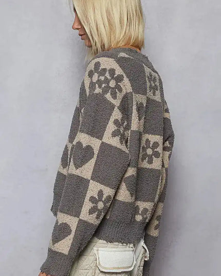 POL V-Neck Heart Pattern Checkered Sweater - Sleekdenim.com