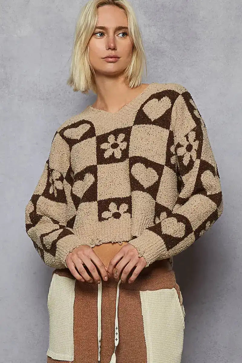 POL V-Neck Heart Pattern Checkered Sweater - Sleekdenim.com