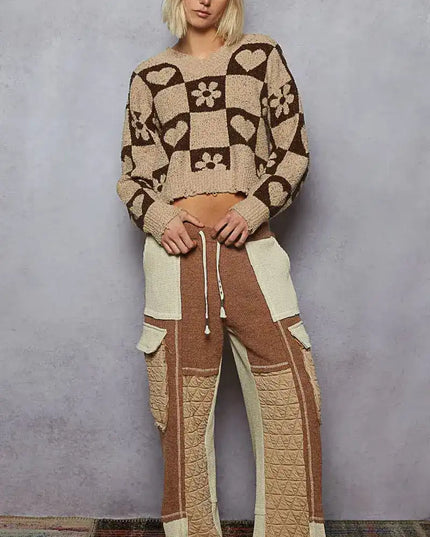 POL V-Neck Heart Pattern Checkered Sweater - Sleekdenim.com