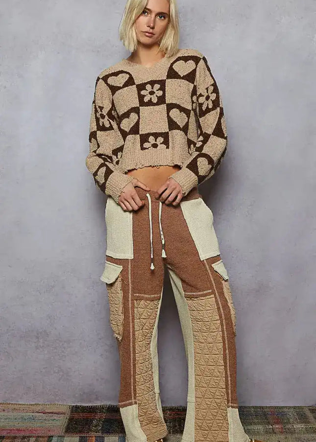 POL V-Neck Heart Pattern Checkered Sweater - Sleekdenim.com