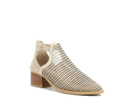 ROSALYN BLOCK HEELED CUT - OUT SANDAL - Sleekdenim.com