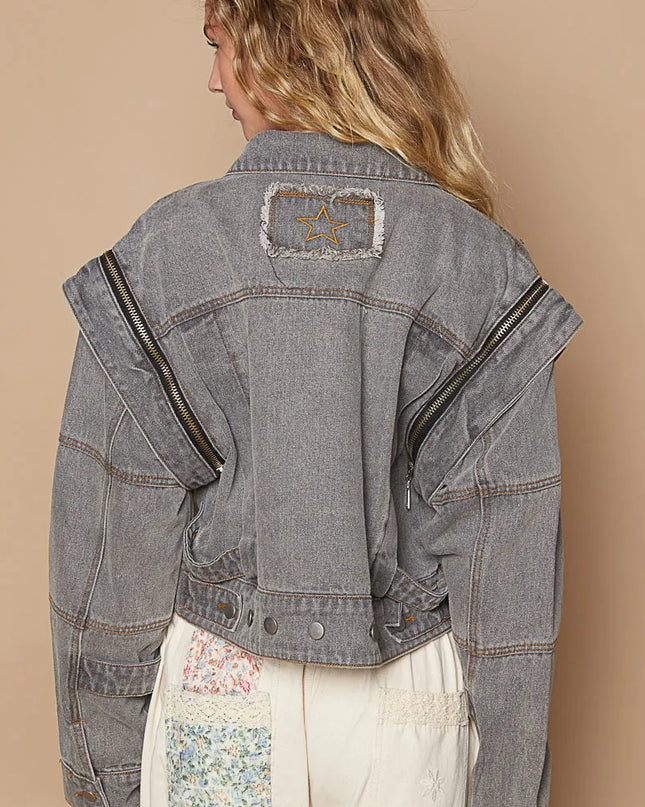 POL Cropped Denim Jacket with Functional Zipper Detail - Sleekdenim.com
