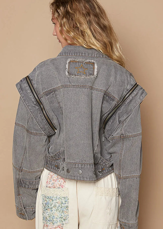 POL Cropped Denim Jacket with Functional Zipper Detail - Sleekdenim.com