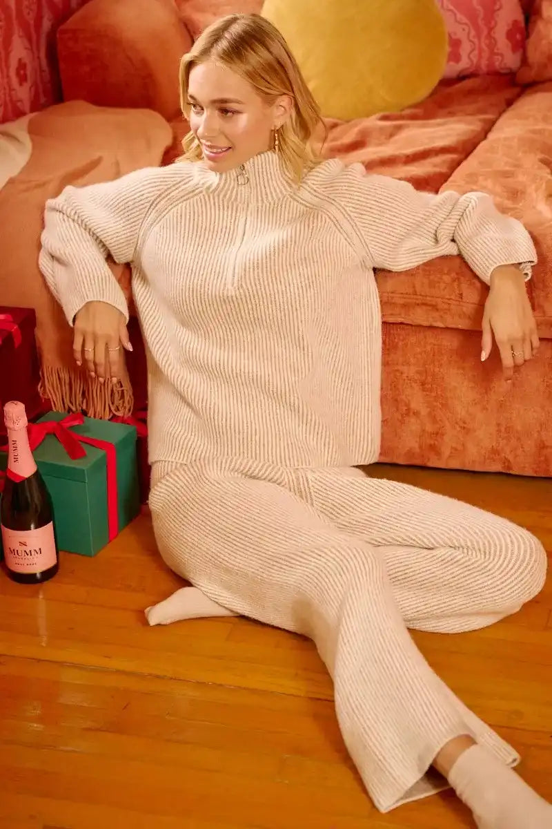 BiBi Two Tone Rib Texured Knit Collared Top with Zip Up - Sleekdenim.com