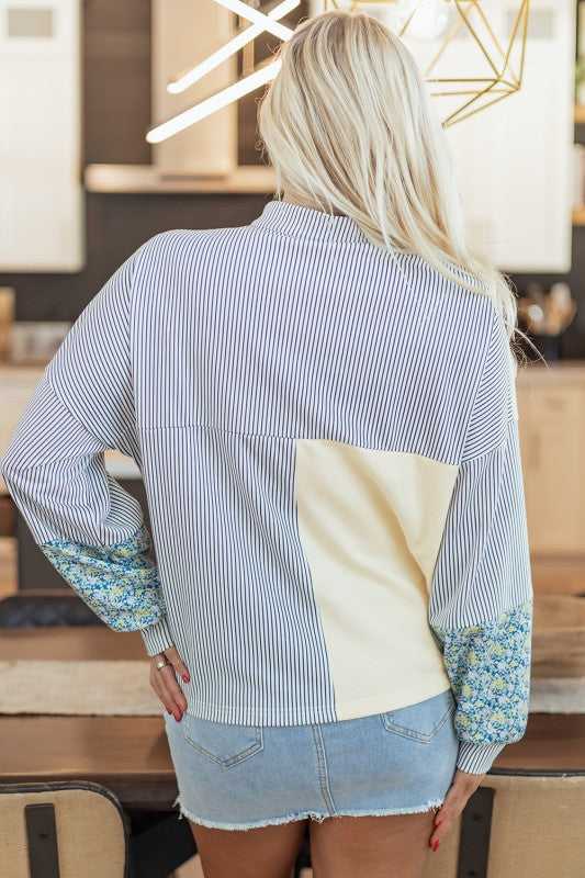 Syllena Collared Boxy Fit Sweatshirt - Sleekdenim.com