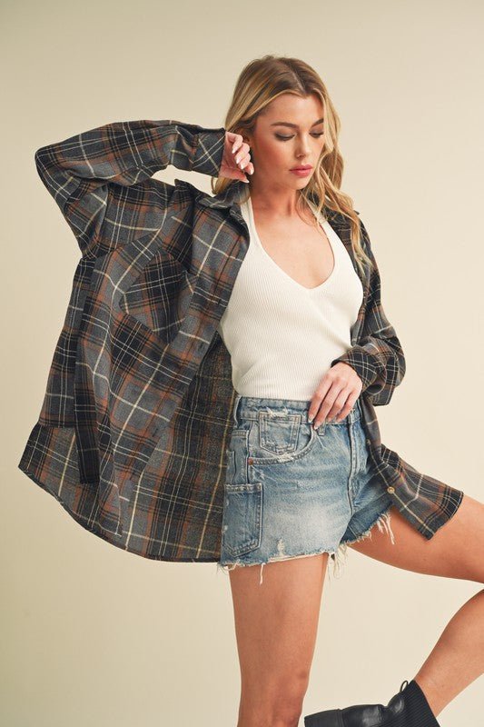 Aemi + Co Flannel Plaid Button Up Raglan Sleeve Shirt - Sleekdenim.com