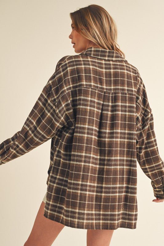 Aemi + Co Side Slit High - Low Plaid Long Sleeve Polo Shirt - Sleekdenim.com