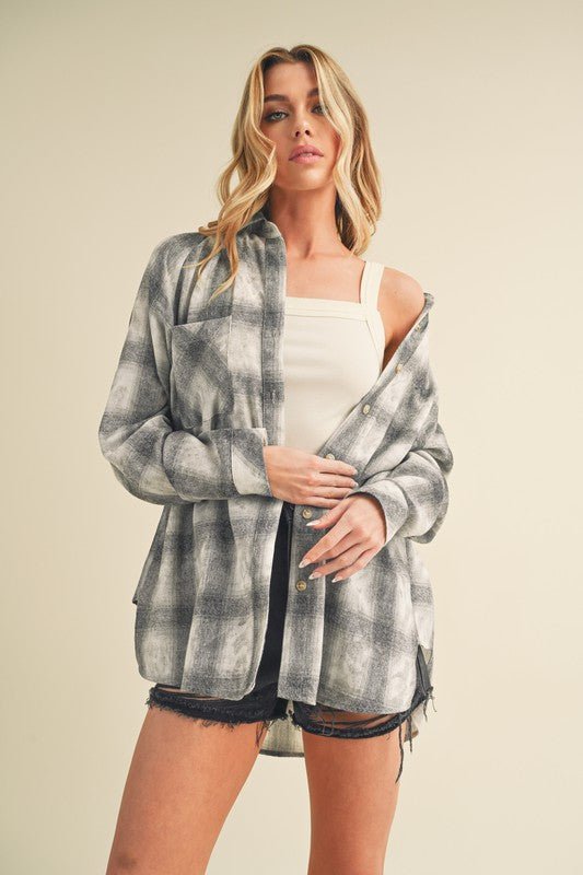 Aemi + Co Washed Plaid Flannel Side Step Hem Shirt - Sleekdenim.com