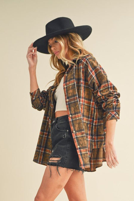 Aemi + Co Washed Plaid Flannel Side Step Hem Shirt - Sleekdenim.com