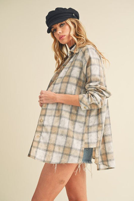 Aemi + Co Washed Plaid Flannel Side Step Hem Shirt - Sleekdenim.com