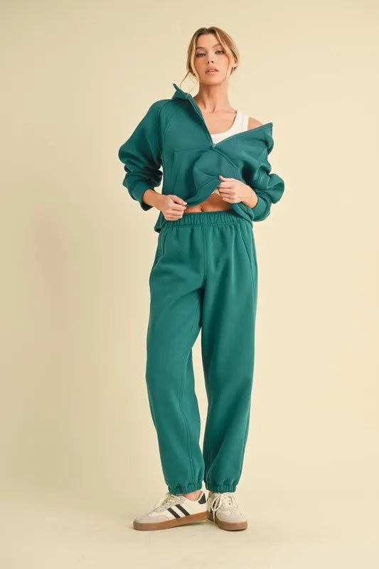 Aemi+Co Drawstring Elastic Waist Joggers - Sleekdenim.com