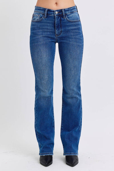 Vaqueros de tiro medio con corte acampanado y bolsillos de Judy Blue | Sleek Denim Boutique 