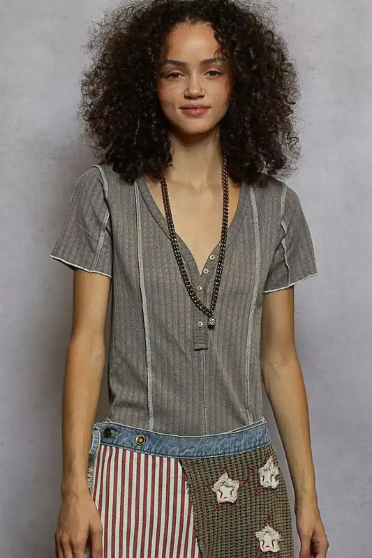 POL V-Neck Short Sleeve Top with Stitch Seam Detail - Sleekdenim.com