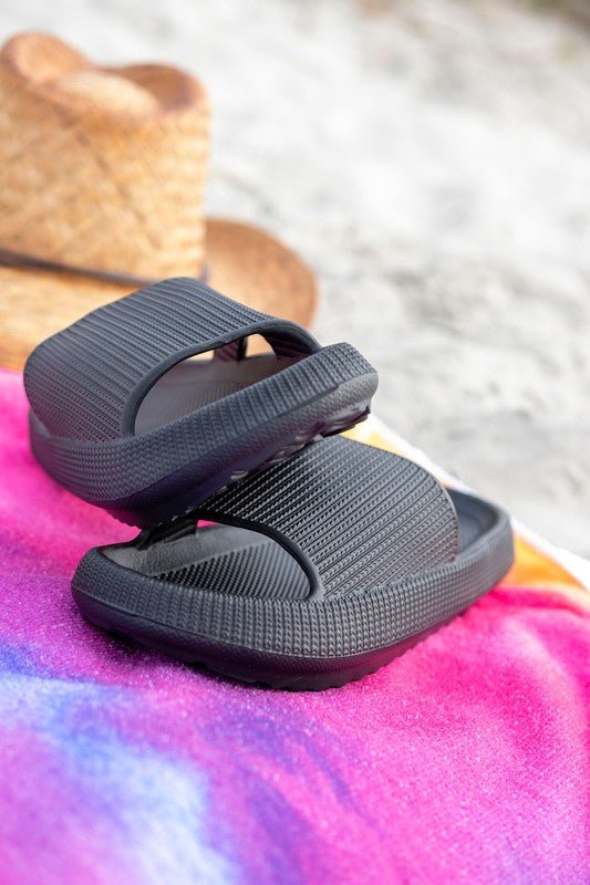 Black Insanely Comfy - Beach or Casual Slides - Sleekdenim.com