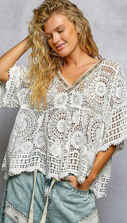 POL V-Neck Crochet Top with Scalloped Hem - Sleekdenim.com