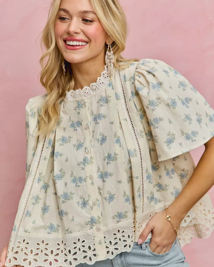 SO ME Floral Print Lace Trim Flutter Sleeves Blouse - Sleekdenim.com
