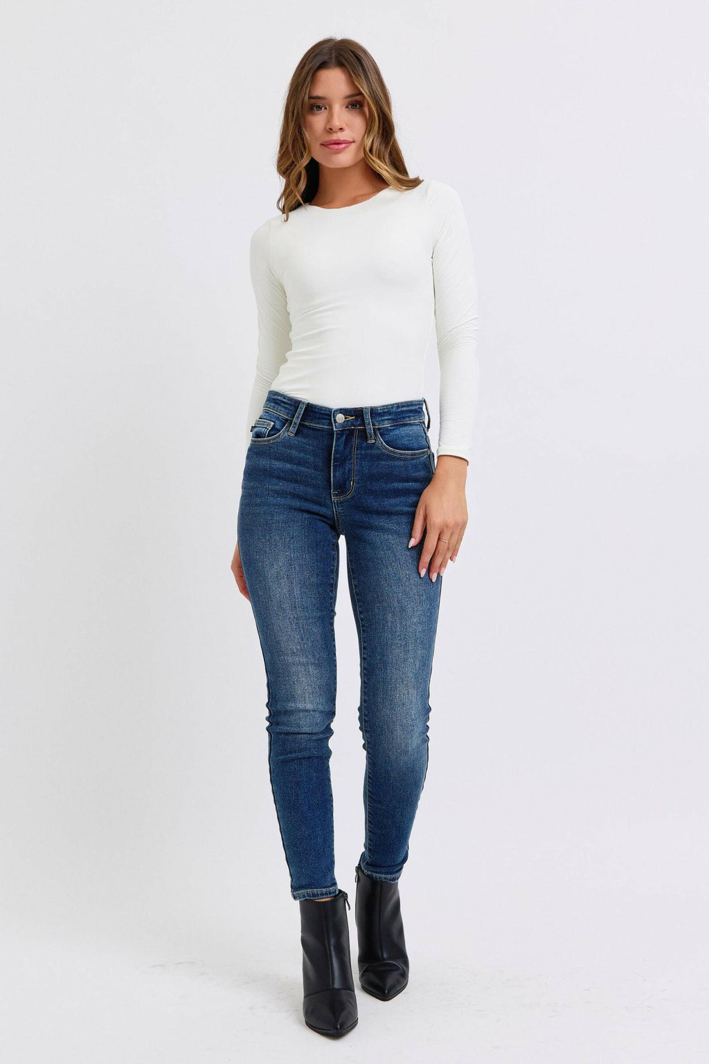 Judy Blue Full Size Mid-Rise Waist Skinny Jeans with Pockets | Sleekdenim.com