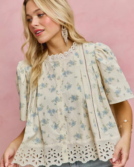 SO ME Floral Print Lace Trim Flutter Sleeves Blouse - Sleekdenim.com