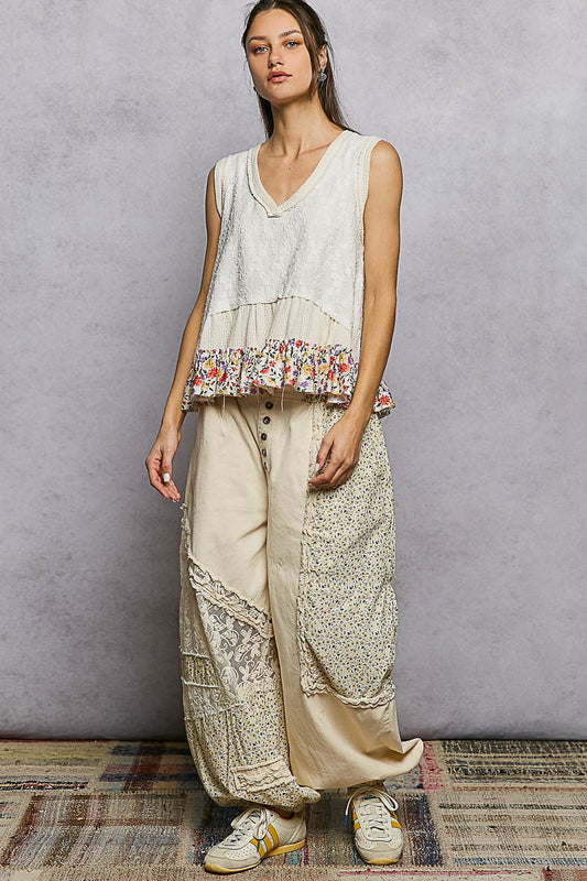 POL Floral Print V-Neck Textured Tank