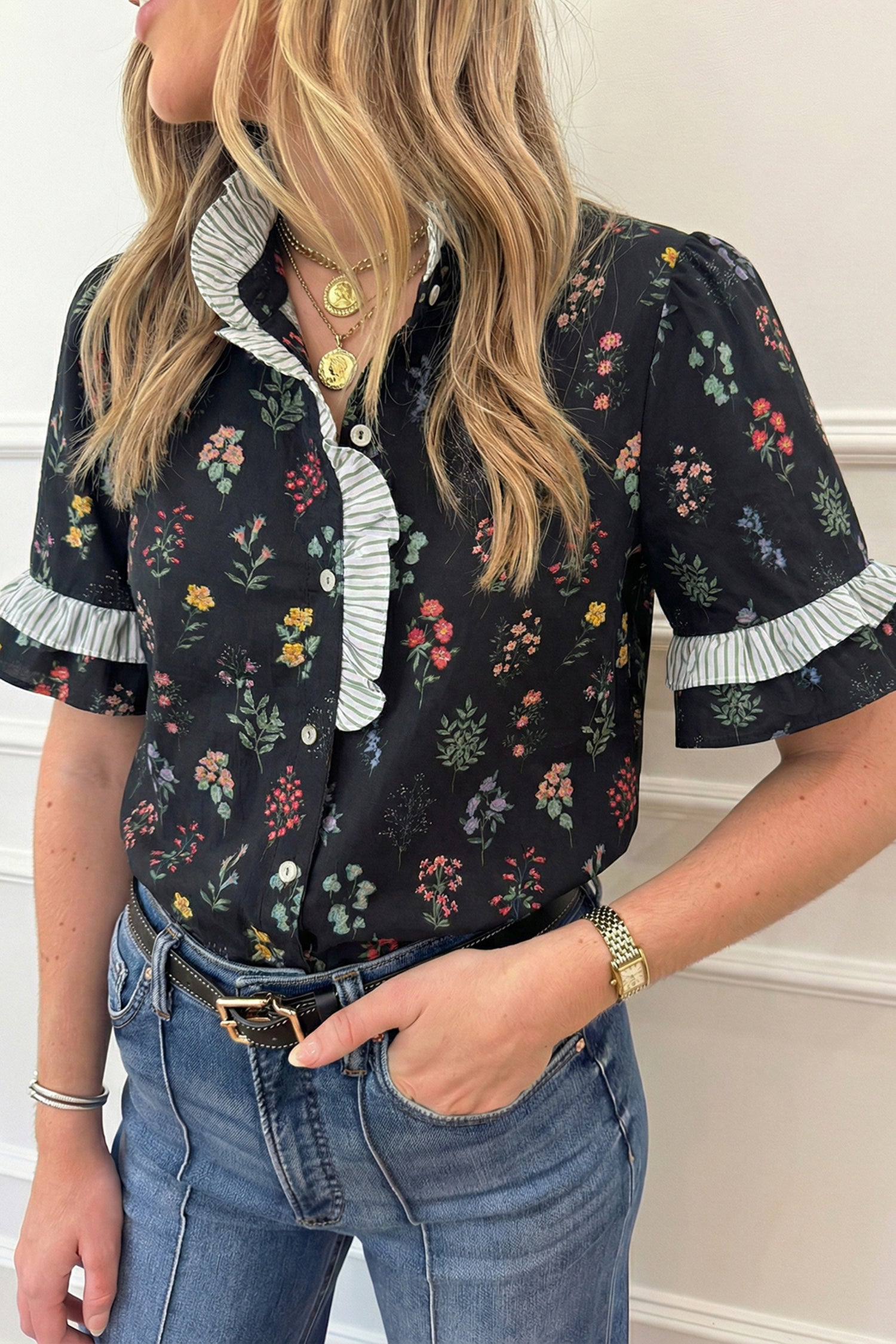 Black Contrast Frilled Trim Short Sleeve Floral Shirt - 1