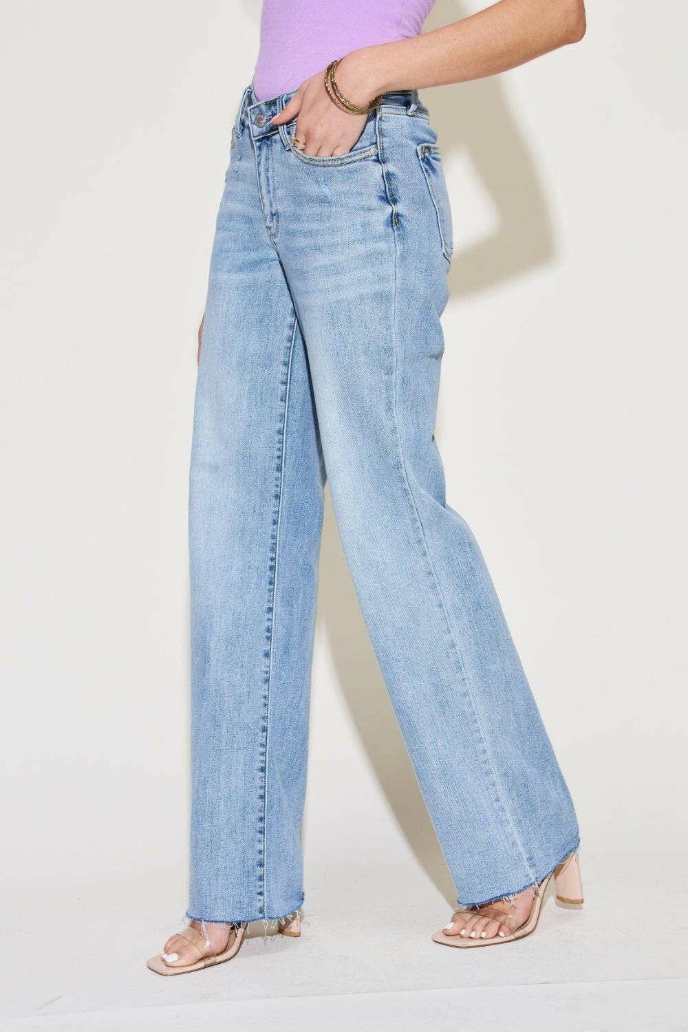 Judy Blue Full Size V Front Waistband Straight Jeans.