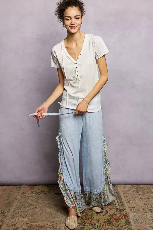 POL V-Neck Short Sleeve Top with Stitch Seam Detail - Sleekdenim.com