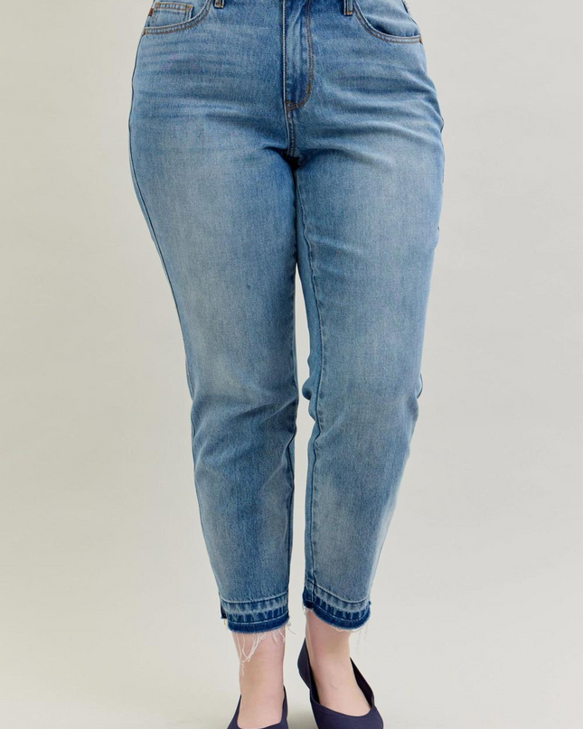 Judy Blue Mid Rise Rigid Magic Release Hem Boyfriend Denim Jeans 88818