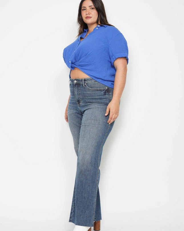 Judy Blue Mid Rise Tummy Control Straight Jeans 88870 - Sleekdenim.com