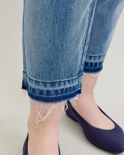 Judy Blue Mid Rise Rigid Magic Release Hem Boyfriend Denim Jeans 88818