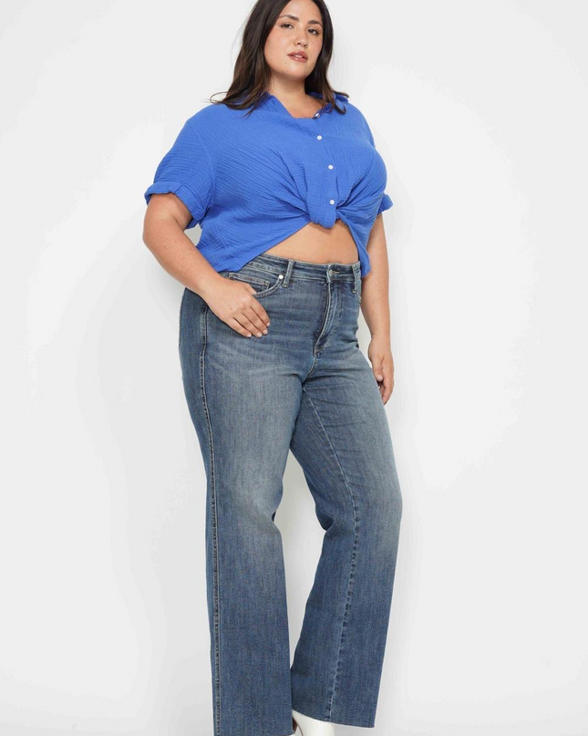 Judy Blue Mid Rise Tummy Control Straight Jeans 88870 - Sleekdenim.com