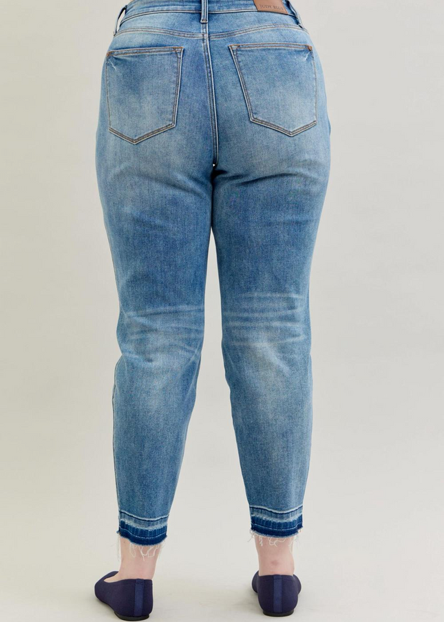 Judy Blue Mid Rise Rigid Magic Release Hem Boyfriend Denim Jeans 88818