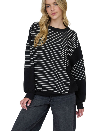 Blu Pepper Contrast Stripe Raw Edge Long Sleeve Knit Top - Sleekdenim.com