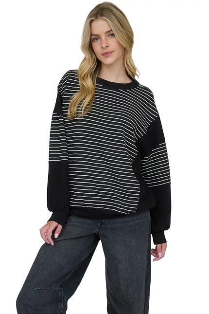 Blu Pepper Contrast Stripe Raw Edge Long Sleeve Knit Top - Sleekdenim.com