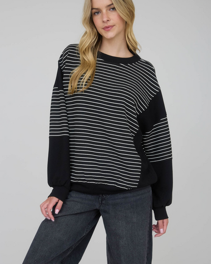 Blu Pepper Contrast Stripe Raw Edge Long Sleeve Knit Top - Sleekdenim.com