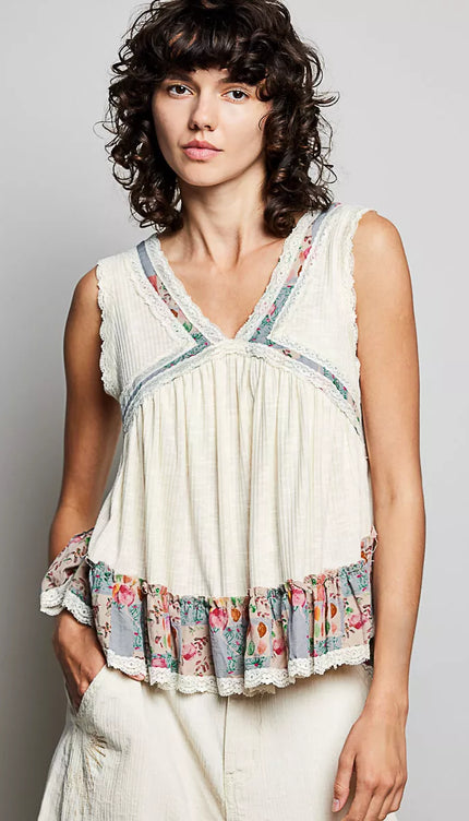 POL Lace Detail Ruffled Ribbed Sleeveless Top with Floral Pattern Trim Detail - Sleekdenim.com
