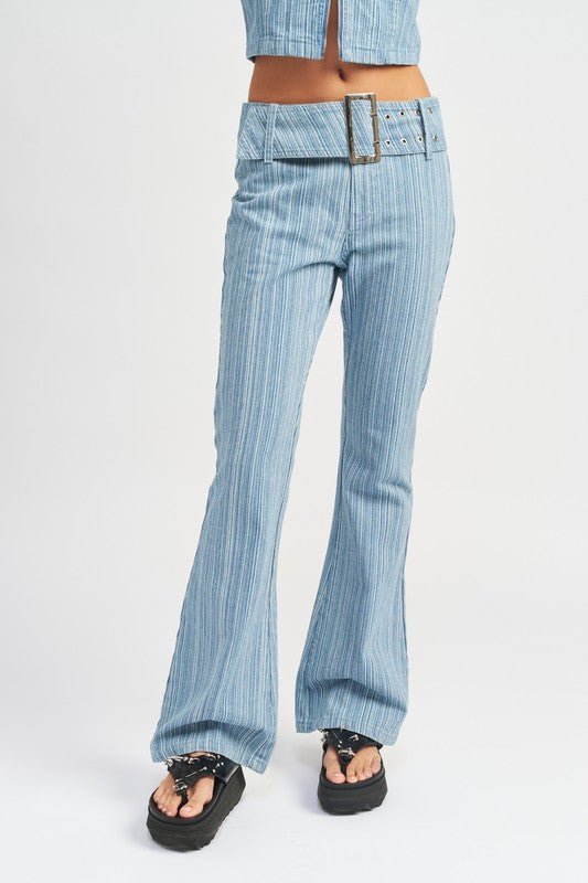 EMORY PARK LOW RISE FLARED JEANS - Sleekdenim.com