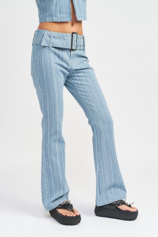 EMORY PARK LOW RISE FLARED JEANS - Sleekdenim.com