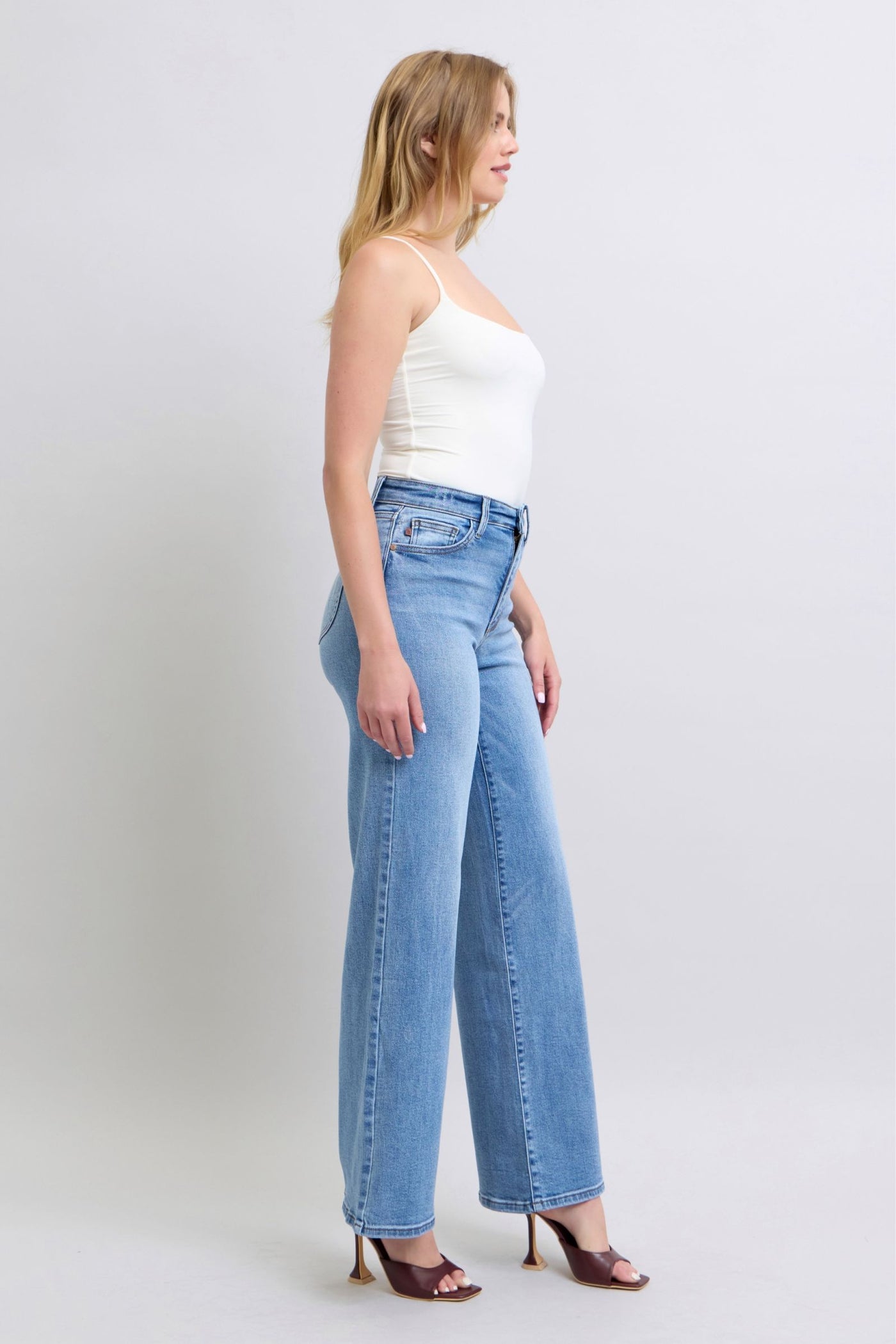 Judy Blue Full Size Wide Leg Jeans with Pockets.