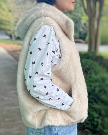 Real Feel Faux Mink Fur Hooded Vest - Sleekdenim.com